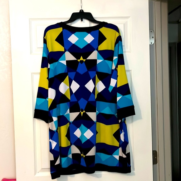 WOMEN’S PLUS SIZE 3/4 LENGTH TUNIC : SIZE 3X - Picture 3 of 3